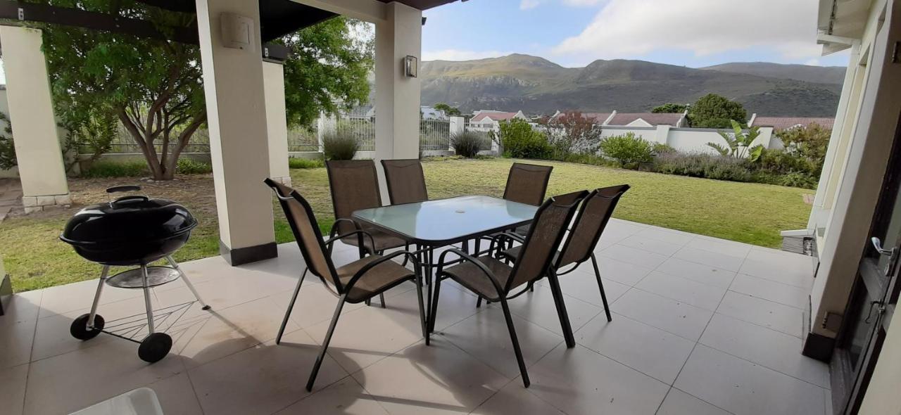 Hadingham Russell Holiday House Hermanus Exterior photo
