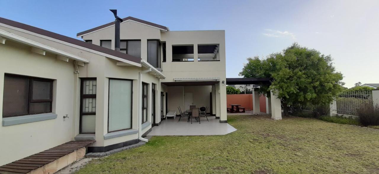 Hadingham Russell Holiday House Hermanus Exterior photo